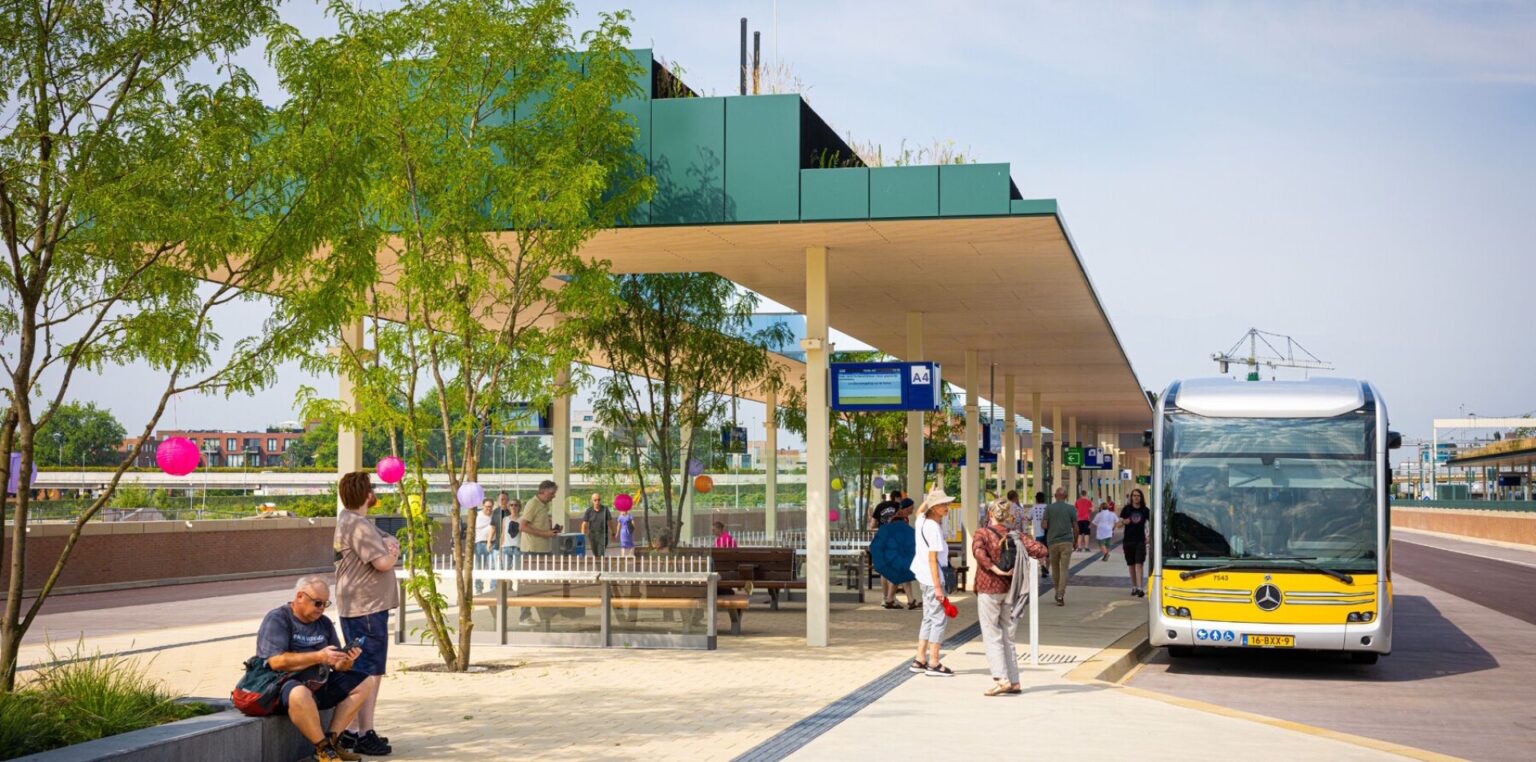 Nieuw busstation Groningen beeldbank groningen spoorzone
